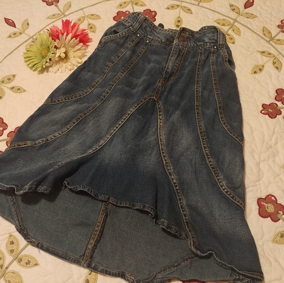 Other - ✨Girls Denim skirt med/ small✨